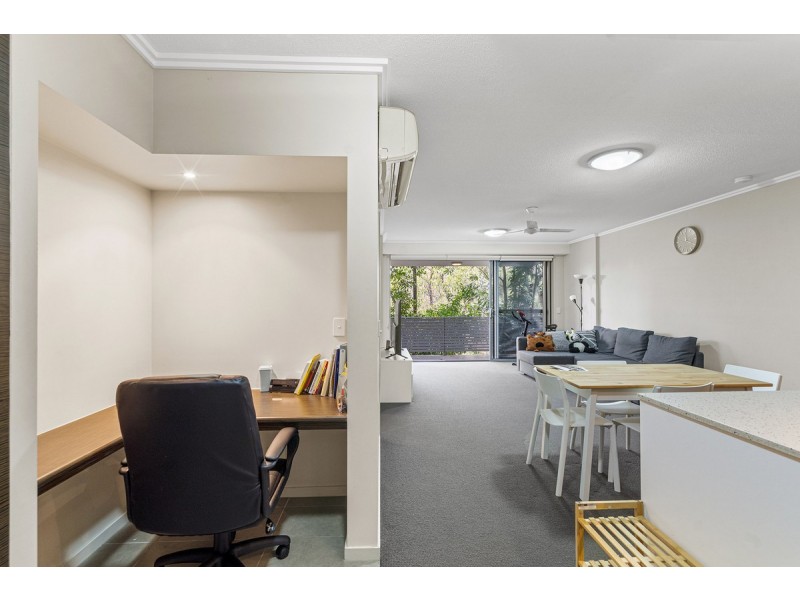 5/154 Musgrave Avenue, Southport QLD 4215