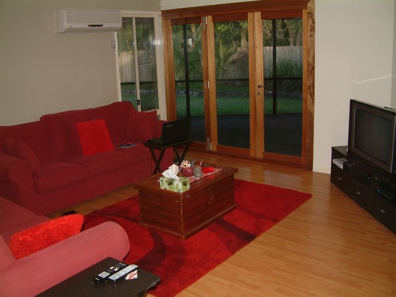 10 Midpark Court, Helensvale QLD 4212