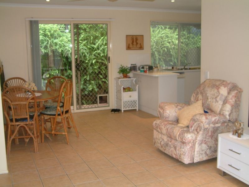 2/37 Broadway Drive, Oxenford QLD 4210