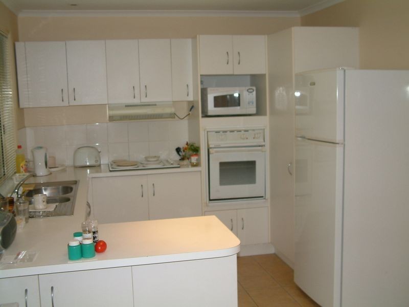 2/37 Broadway Drive, Oxenford QLD 4210