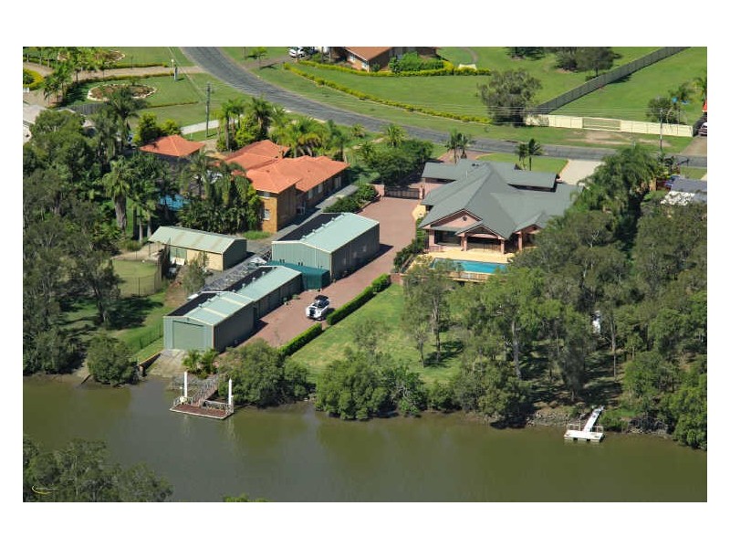 44 Riverdowns Crescent, River Downs, Helensvale QLD 4212 the real
