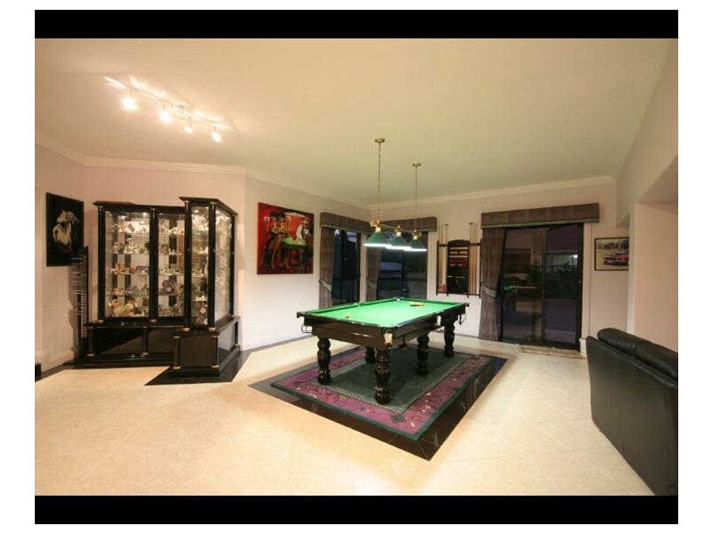 44 Riverdowns Crescent, River Downs, Helensvale QLD 4212