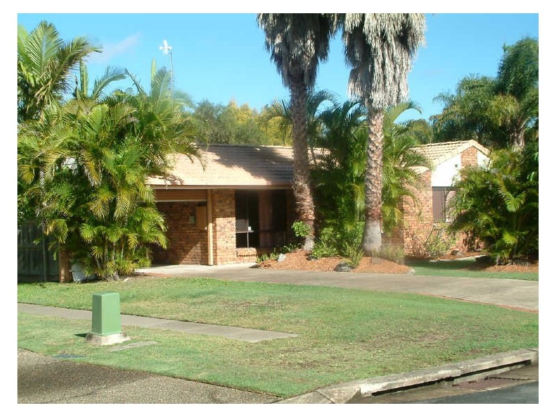 11 Boonah Court, Helensvale QLD 4212