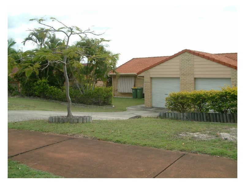 2/5 Hercule Court, Oxenford QLD 4210
