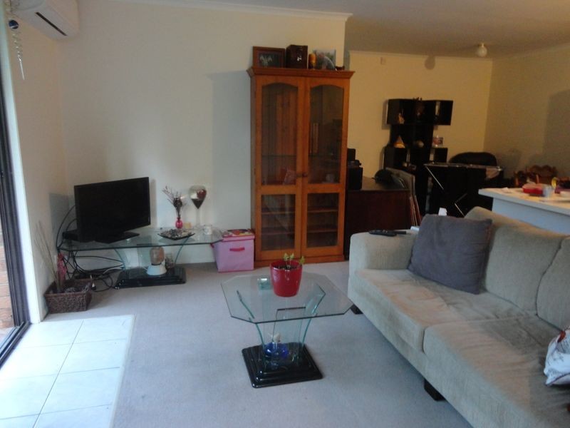 2/13 Cannington Place, Helensvale QLD 4212