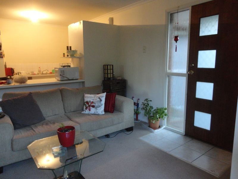 2/13 Cannington Place, Helensvale QLD 4212