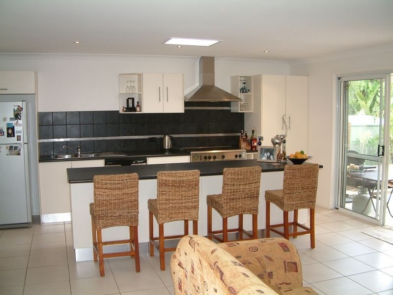 10 Tamworth Dt, Helensvale QLD 4212