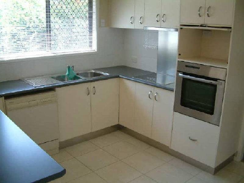 15 Wolvi Place, Helensvale QLD 4212