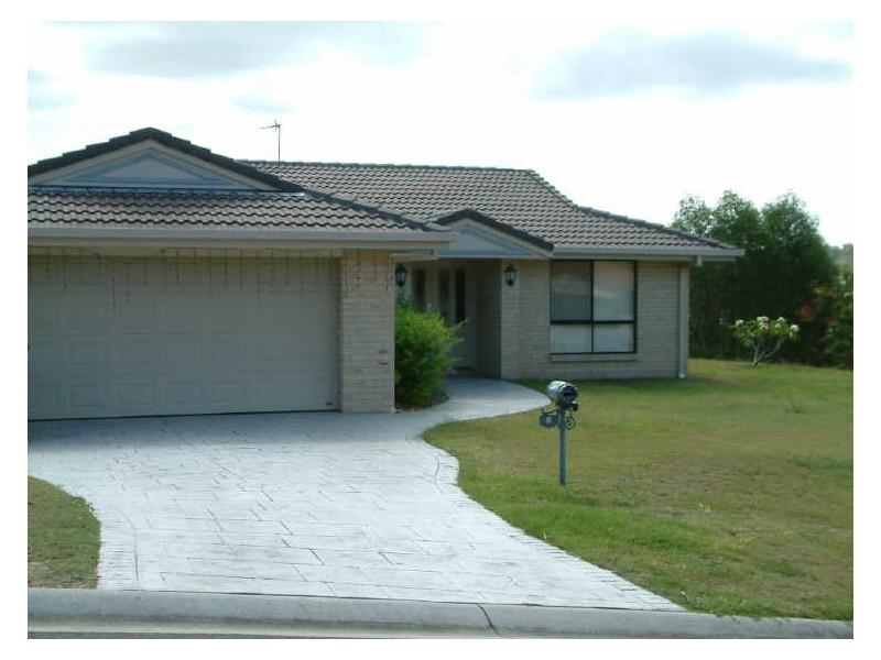 9 Laysan Crescent, Pacific Pines QLD 4211