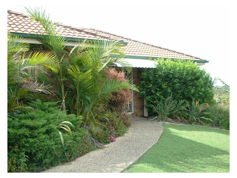 233 Universal Street, Gaven QLD 4211