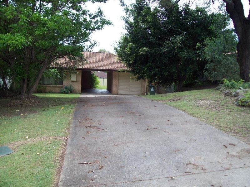 18 Wolvi Place, Helensvale QLD 4212