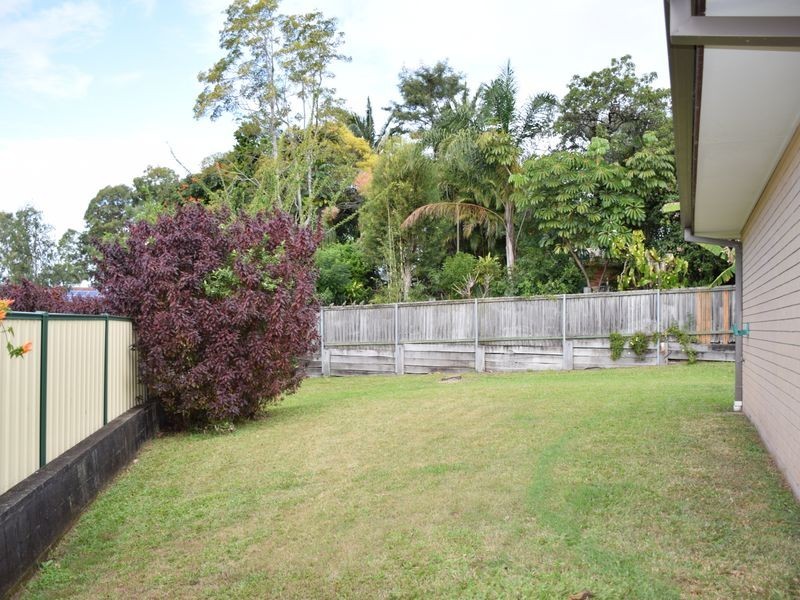 18 Wolvi Place, Helensvale QLD 4212