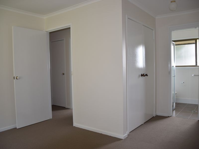 18 Wolvi Place, Helensvale QLD 4212