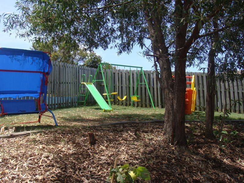 5 Matzia Avenue, Pacific Pines QLD 4211