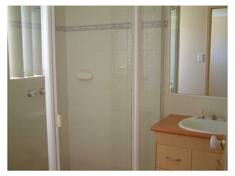 5 Matzia Avenue, Pacific Pines QLD 4211