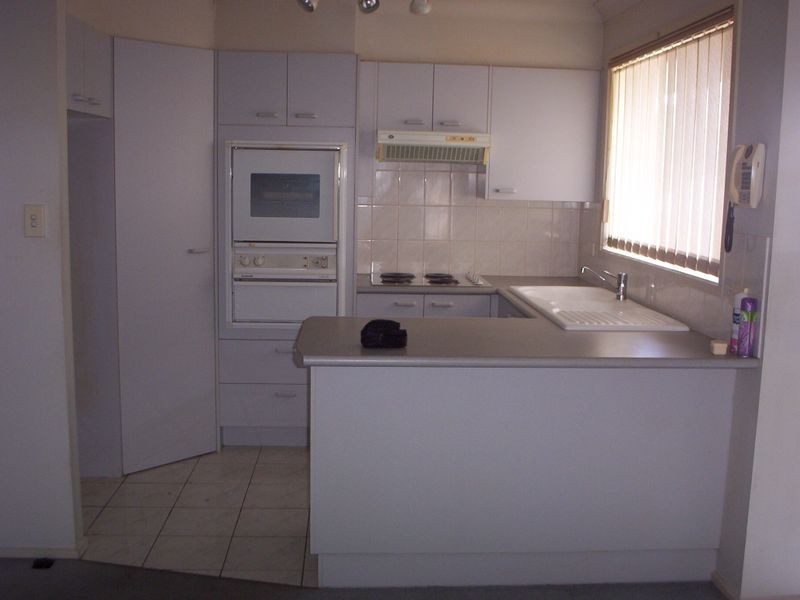 6 Lucille Ball Place, Parkwood QLD 4214