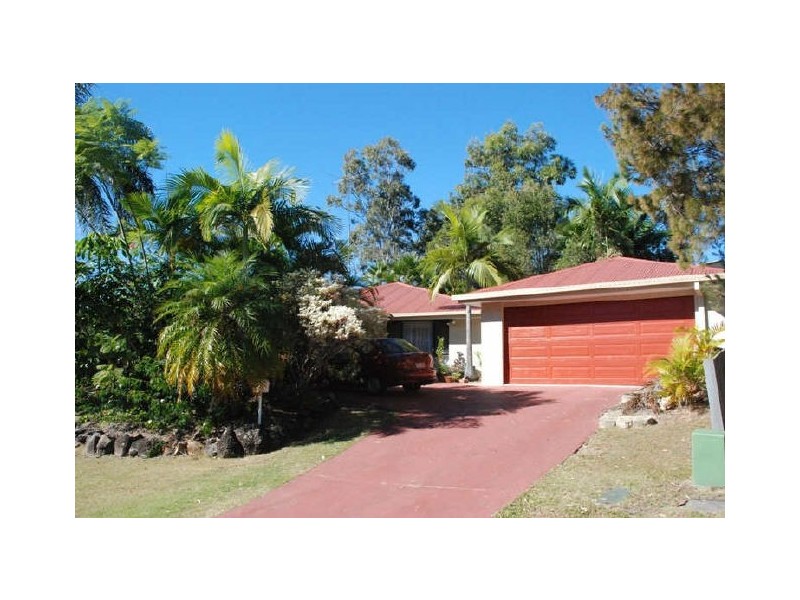 8 Robe Court, Helensvale QLD 4212