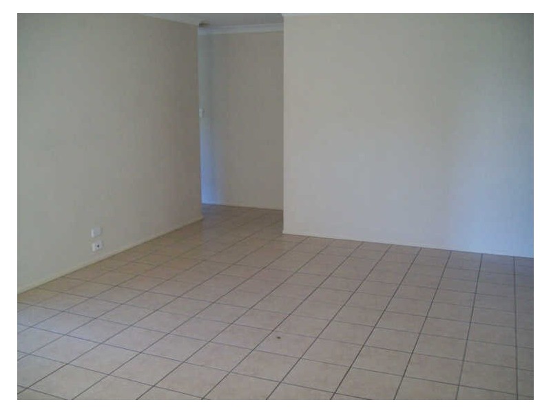 16 Henderson Rise, Pacific Pines QLD 4211