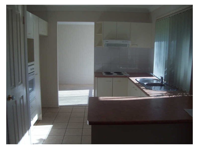 16 Henderson Rise, Pacific Pines QLD 4211