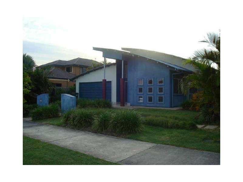 16 Regatta Avenue, Oxenford QLD 4210