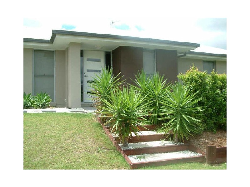 55 Victoria Drive, Pacific Pines QLD 4211