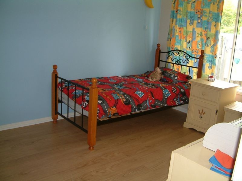 13 Enderbury Crescent, Pacific Pines QLD 4211