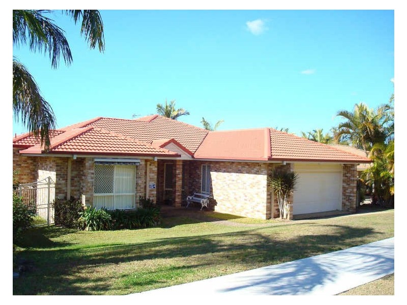 8 Urangan Court, Helensvale QLD 4212