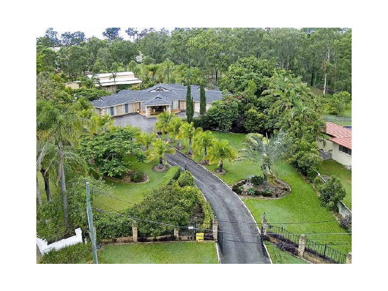 5 Nymboida Ct, River Downs, Helensvale QLD 4212