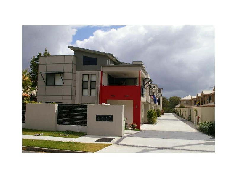 6/35 Harley Street, Labrador QLD 4215