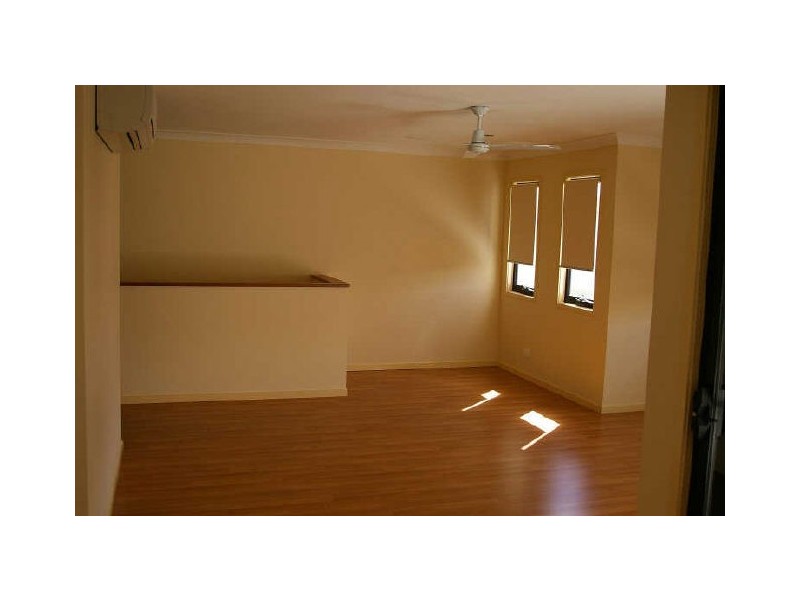 6/35 Harley Street, Labrador QLD 4215