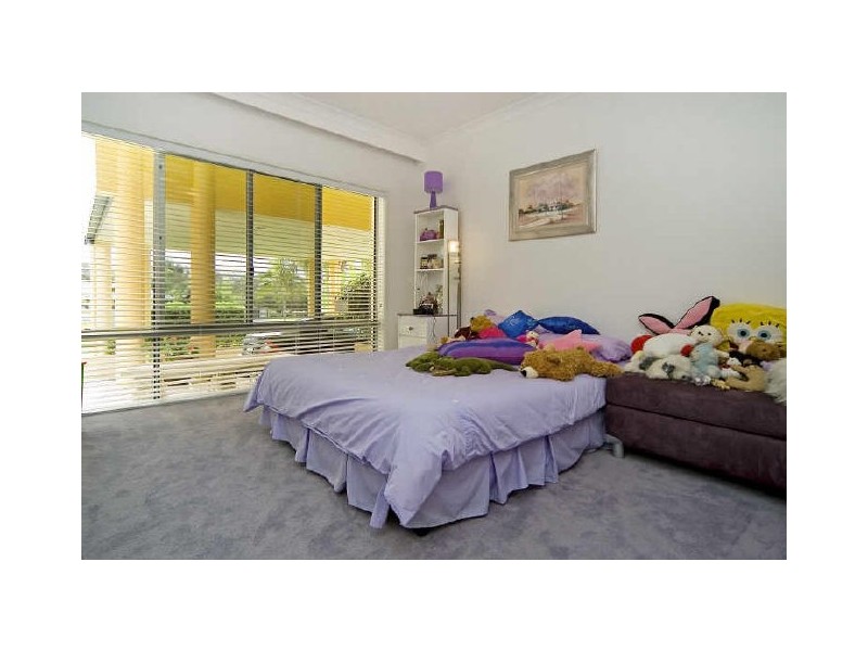 15 Condamine Cr, River Downs, Helensvale QLD 4212