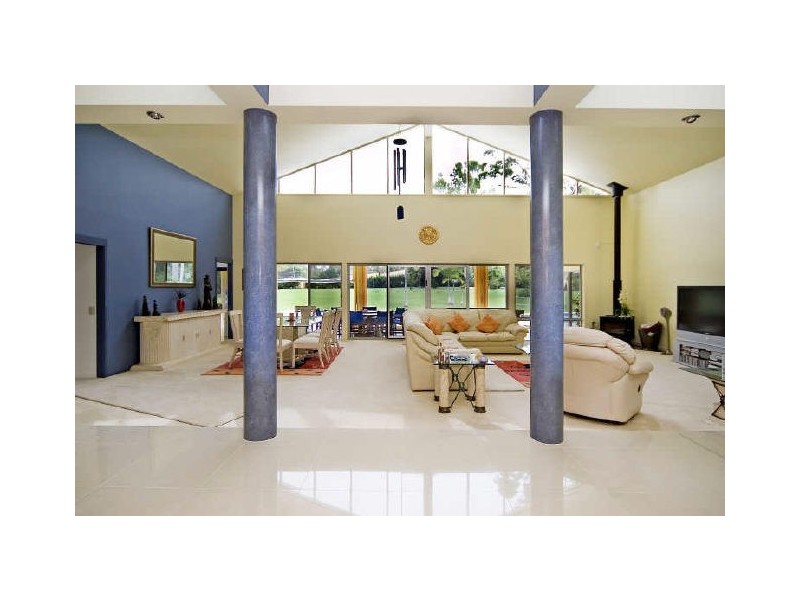 15 Condamine Cr, River Downs, Helensvale QLD 4212