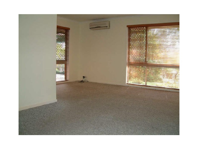 18 Barradine Cr, Helensvale QLD 4212