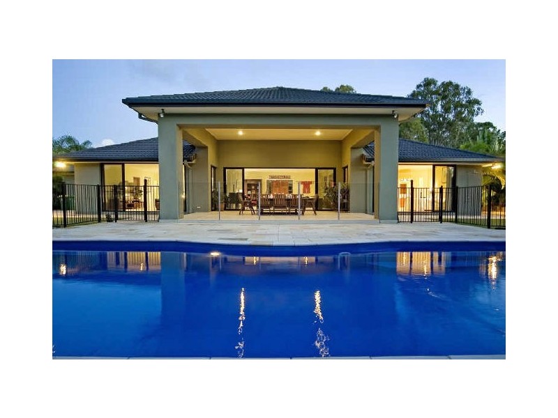 28 Condamine Cr, River Downs, Helensvale QLD 4212