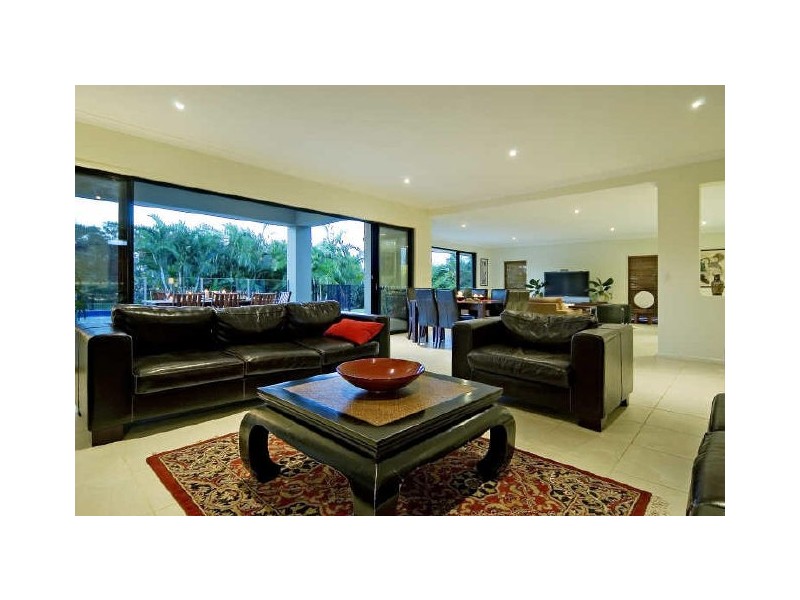 28 Condamine Cr, River Downs, Helensvale QLD 4212