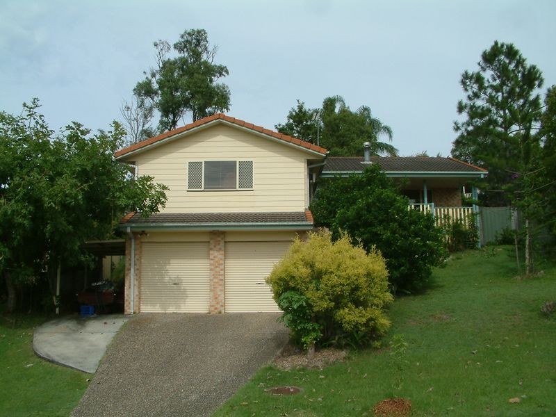 8 Adam Street (Gaven Heights), Oxenford QLD 4210