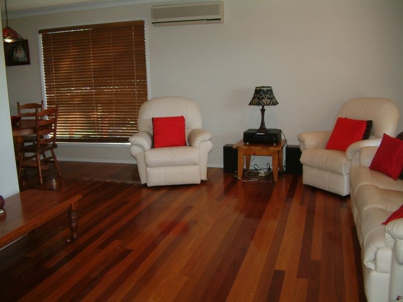 8 Adam Street (Gaven Heights), Oxenford QLD 4210