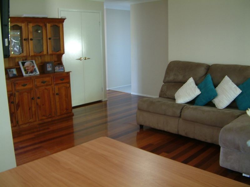 8 Adam Street (Gaven Heights), Oxenford QLD 4210