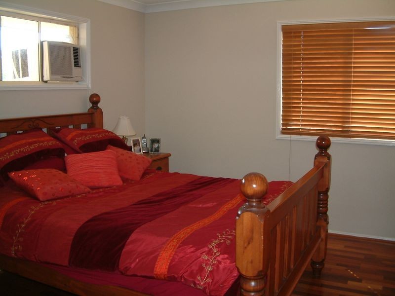 8 Adam Street (Gaven Heights), Oxenford QLD 4210