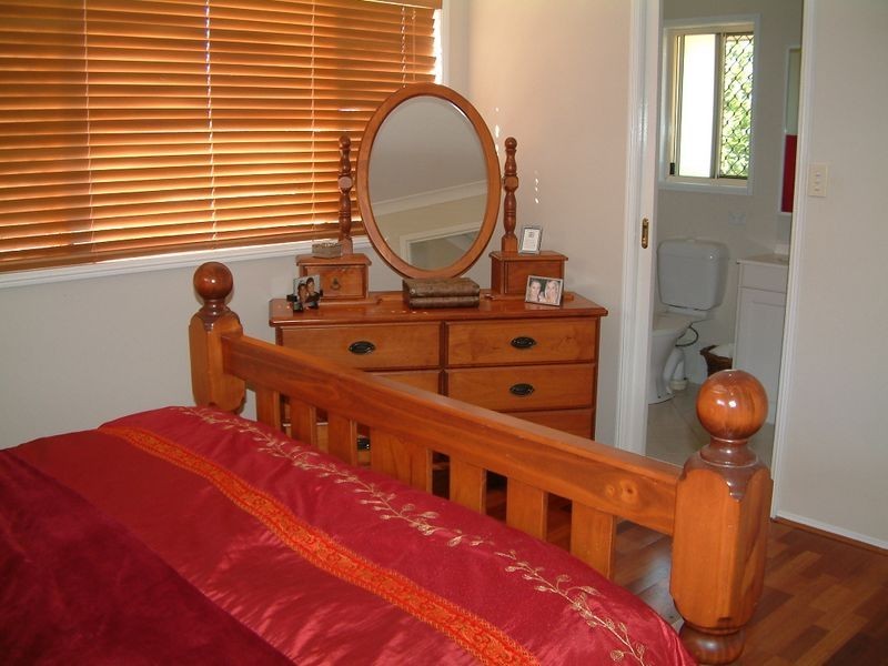 8 Adam Street (Gaven Heights), Oxenford QLD 4210