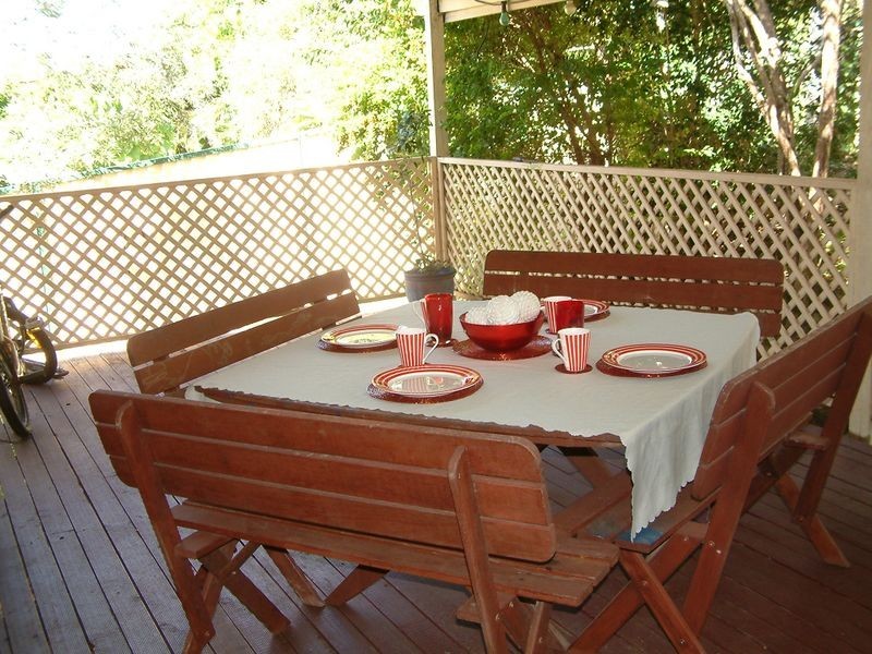 8 Adam Street (Gaven Heights), Oxenford QLD 4210