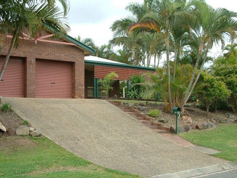 98 Mildura Drive, Helensvale QLD 4212