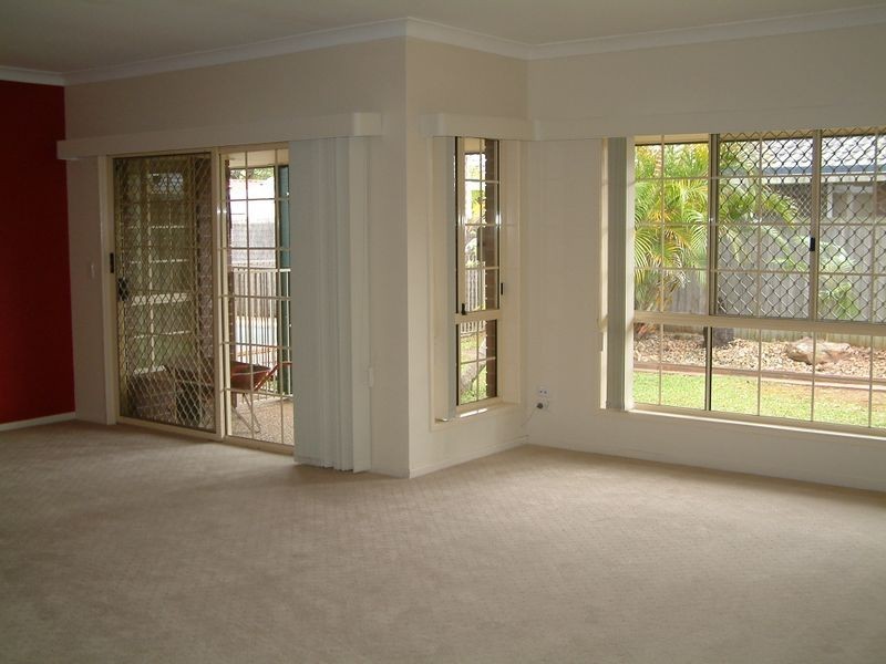 98 Mildura Drive, Helensvale QLD 4212