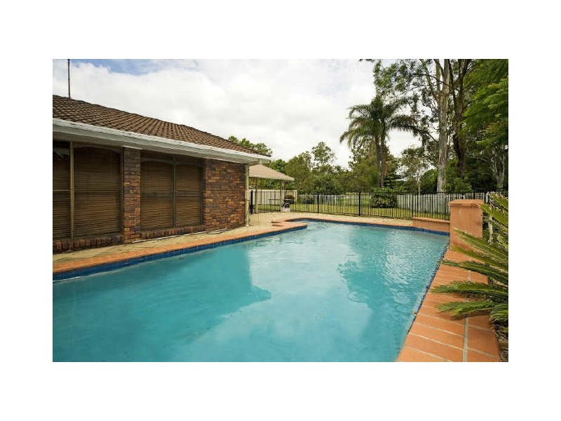 3 Wilmington Ct, Helensvale QLD 4212