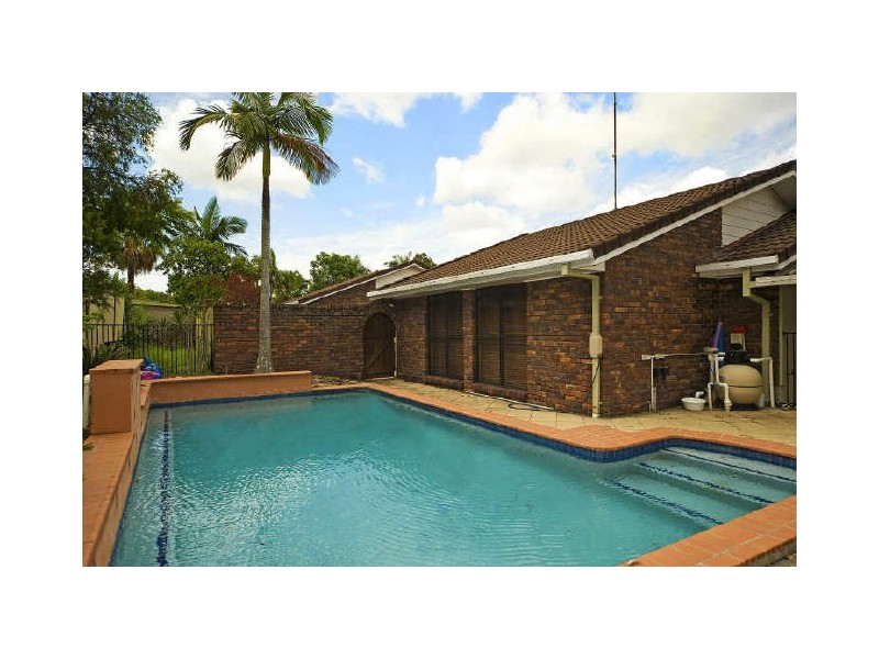 3 Wilmington Ct, Helensvale QLD 4212