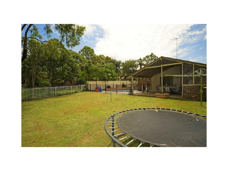 3 Wilmington Ct, Helensvale QLD 4212