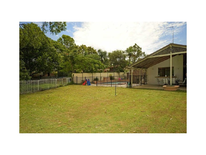3 Wilmington Ct, Helensvale QLD 4212