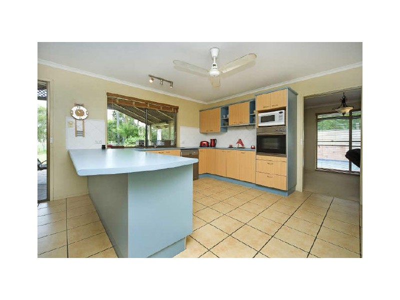3 Wilmington Ct, Helensvale QLD 4212
