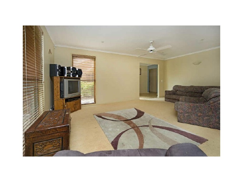 3 Wilmington Ct, Helensvale QLD 4212