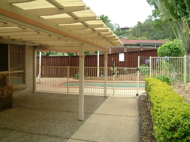 5 Polynesia Avenue, Pacific Pines QLD 4211